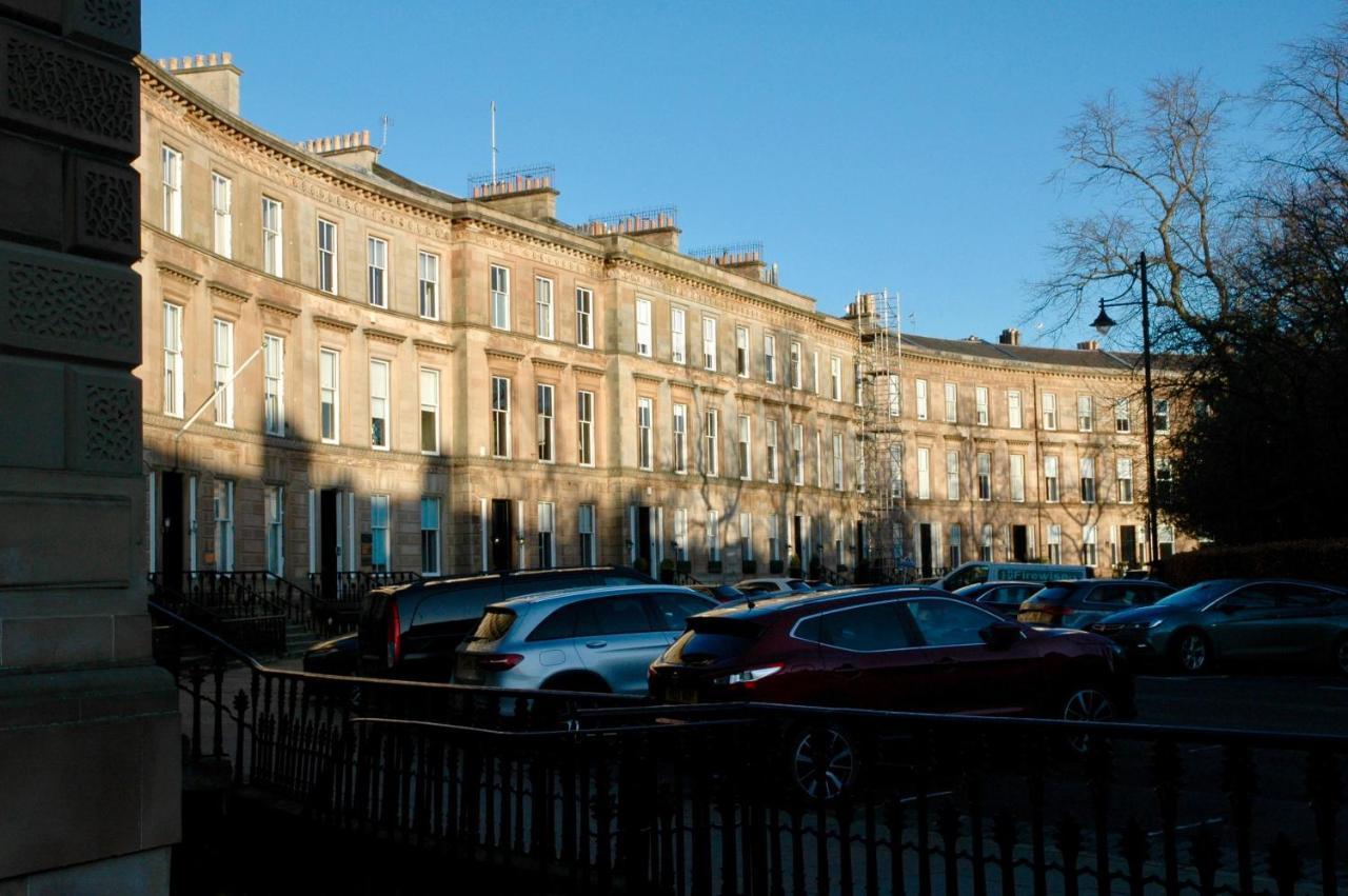 Ground Floor West End /City Centre / Rockvilla Flat & Parking Glasgow Exterior photo